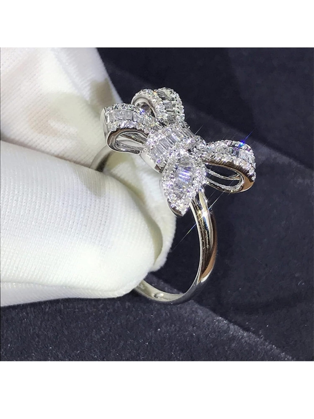 Elegant Silver Bow Diamond Ring - White Crystal Accent